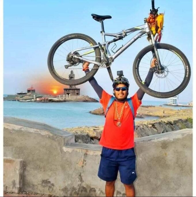 सोमेश की द्वादश ज्योतिर्लिंग यात्रा