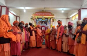 छडी यात्रा का ज्योतिष्पीठ में हुआ अभिनन्दन हुआ