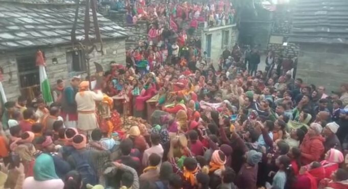 चतुर्थ केदार भगवान रुद्रनाथ जी की चल विग्रह डोली पहुची अपने शीत कालीन गद्दी स्थल गोपीनाथ