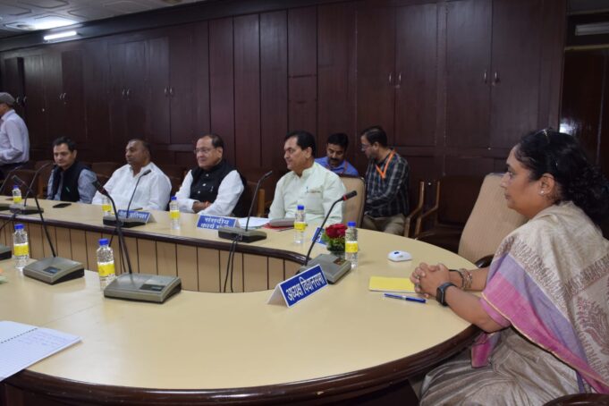 ग्रीष्म कालीन राजधानी में शीतकालीन सत्र को लेकर मंथन