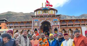 सेवानिवृत हुए बदरीनाथ धाम के धर्माधिकारी भुवन चंद्र उनियाल।