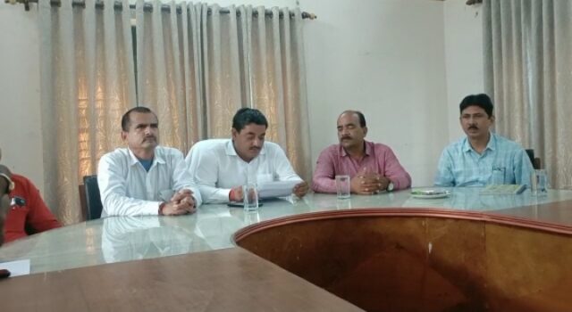 दुग्ध उत्पादको को सौगात 04 रू0 प्रति लीटर दुग्ध मूल्य प्रोत्साहन राशि के तहत 10 करोड 35 लाख धनराशि जारी ।