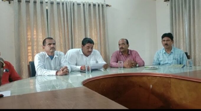 दुग्ध उत्पादको को सौगात 04 रू0 प्रति लीटर दुग्ध मूल्य प्रोत्साहन राशि के तहत 10 करोड 35 लाख धनराशि जारी ।