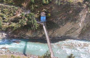 दर्जनों झूला पुल जो हादसों को दे रहे है न्योता, ग्रामीणों के आगाह करने के बाद भी नही चेता प्रशासन