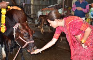 जीवन और जीविका की आधार हैं गौमाता-रेखा आर्या