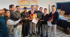 राइका गोपेश्वर बना जनपदीय सामान्य ज्ञान क्विज प्रतियोगिता का विजेता राइका कर्णप्रयाग को द्वितीय स्थान मिला