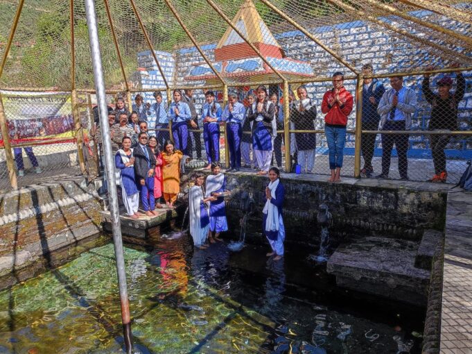 स्वयंसेवकों ने ली गंगा शपथ, चलाया स्वच्छता अभियान