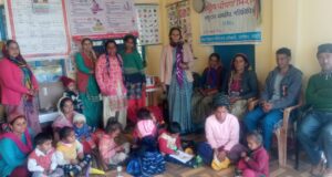 आंगनवाड़ी केंद्र देबग्राम में टेक होम राशन का वितरण किया