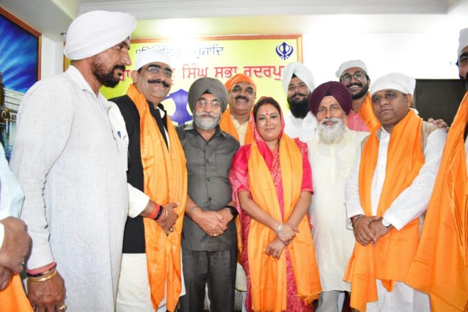 गुरूनानक देव जी ने छूआछूत, अंधविश्वास और पाखण्ड को दूर कर प्रेम, एकता, समानता तथा आपसी भाईचारे का दिया संदेश-रेखा आर्या