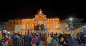 चन्द्र ग्रहण का प्रभाव समाप्त, बद्रीनाथ में।पूजा अर्चना शुरू