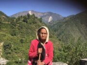 पिछले आठ महीने से स्वतंत्रता सेनानी की 100 वर्षीय धर्मपत्नी कुसुमा देवी पेंशन के लिऐ भटक रही है।