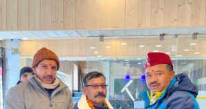 बामनी गाँव के राज्यआंदोलनकारी गणेश भंडारी को सम्मानित किया