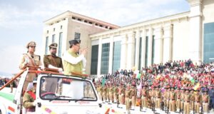 मुख्यमंत्री ने भराडीसैंण में शहीद राज्य आंदोलनकारियों को श्रद्धांजलि अर्पित करते हुए की करोड़ो की योजनाओं का लोकार्पण ओर शिलान्यास