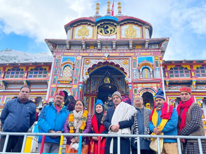 विधान सभा अद्ययक्ष ऋतु खंडूरी ने किए भगवान बद्रीविशाल के दर्शन,