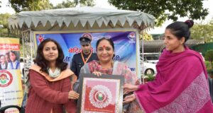 महिला सशक्तिकरण एवं बाल विकास विभाग के माध्यम से 12वी कक्षा उत्तीर्ण मेधावी छात्राओं और नंदा गौरा योजना की लाभान्वित छात्राओं के साथ विधान सभा अध्यक्ष ऋतु खंडूड़ी भूषण ने सीधा संवाद किया