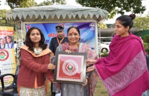 महिला सशक्तिकरण एवं बाल विकास विभाग के माध्यम से 12वी कक्षा उत्तीर्ण मेधावी छात्राओं और नंदा गौरा योजना की लाभान्वित छात्राओं के साथ विधान सभा अध्यक्ष ऋतु खंडूड़ी भूषण ने सीधा संवाद किया