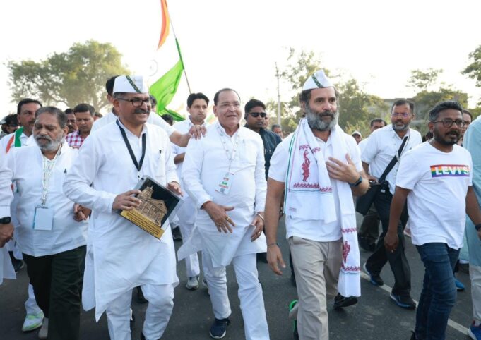 भारत छोड़ो यात्रा में उत्तराखंड की पहचान भी हुयी शामिल