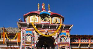 भाजपा संगठन मंत्री अजय कुमार भगवान बदरीविशाल के दर्शन को पहुंचे।