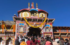 भाजपा संगठन मंत्री अजय कुमार भगवान बदरीविशाल के दर्शन को पहुंचे।