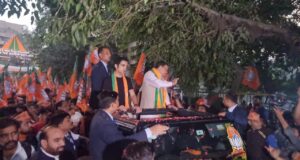 हिमाचल के बाद दिल्ली में बतौर स्टार प्रचारक पार्टी के समर्थन में प्रचारकर रहे धामी