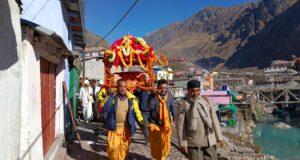 पांडुकेश्वर में विराज मान हुए उद्धव जी और कुबेर जी