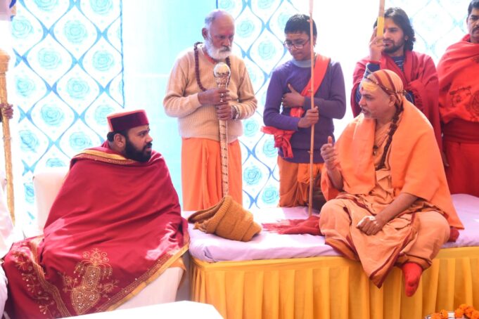 शंकराचार्य जी की गद्दी ज्योतिर्मठ के मठाङ्गण में विराजमान हुई