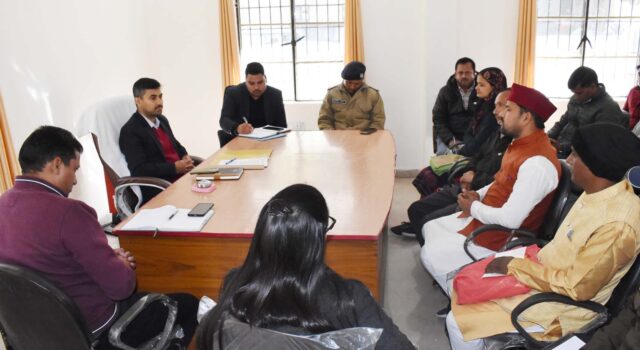 अनुसूया मेले को लेकर प्रशासन ने जनप्रतिनिधियों के साथ कि बैठक