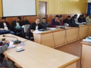 विकास कार्यो को गुणवत्ता के साथ तय समय में पूरा करते हुए अवमुक्त धनराशि को शत प्रतिशत व्यय करने के सीडीओ न दिए निर्देश दिए गए।