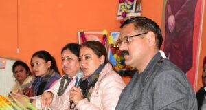 कैबिनेट मंत्री रेखा आर्या ने जिला स्तरीय बैठक में अधिकारियो के कसे पेंच, जिला पूर्ति अधिकारी को एक हफ्ते में समस्यायों के निस्तारण के दिए निर्देश