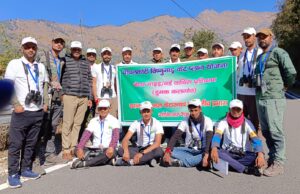 पांच दिवसीय बर्ड वाचिंग प्रशिक्षण के बाद प्रशिक्षणार्थियों को प्रमाण पत्र दिए गए