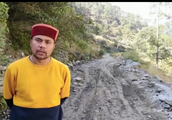 हेलंग-उर्गम, पल्ला जखोला सड़क सुधारीकरण शुरू नही हुवा तो होगा जन आंदोलन