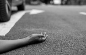 बाहन दुर्घटनाग्रस्त 1 की मौत 2 घायल