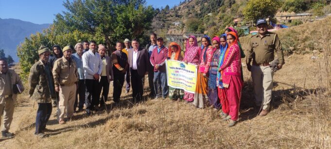 चिपको के बाद यही पुकार, जंगल नहीं जलने देंगे अबकी बार। “