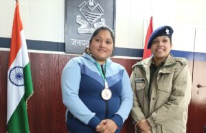पुणे में आयोजित विश्व सीनियर कुराश चैम्पियनशिप में स्नेहा तड़ियाल ने सिल्वर मेडल जीत प्रदेश के साथ बढ़ाया चमोली पुलिस का मान।