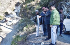 जिलाधिकारी ने खेनुरी गांव में सुनी जनसमस्या