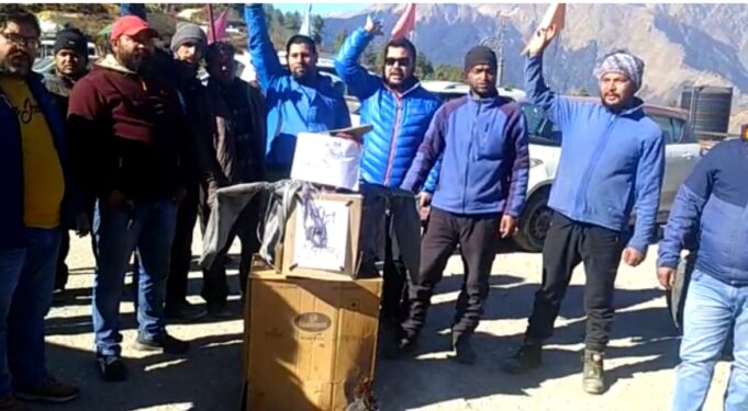 एशियन गेम्स आयोजको पर स्थानीय लोगो ने उठाये सवाल। स्की से जुड़े लोगो की अनदेखी पर है नाराज