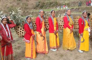 प्राथमिक विद्यालय चोपता के वार्षिकोत्सव का शुभारंभ