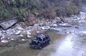 कार दुर्घटना में वाहन सवार की दर्दनाक मौत