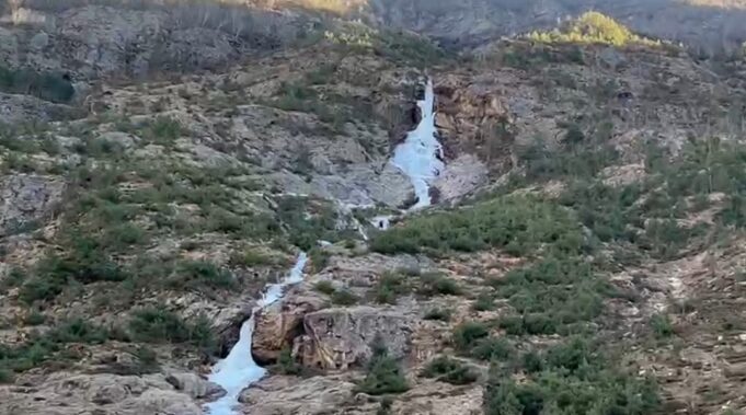 शीत लहर, जमा गया पानी