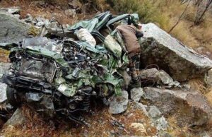 सेना का वाहन दुर्घटनाग्रस्त, 16 सैनिक शहीद