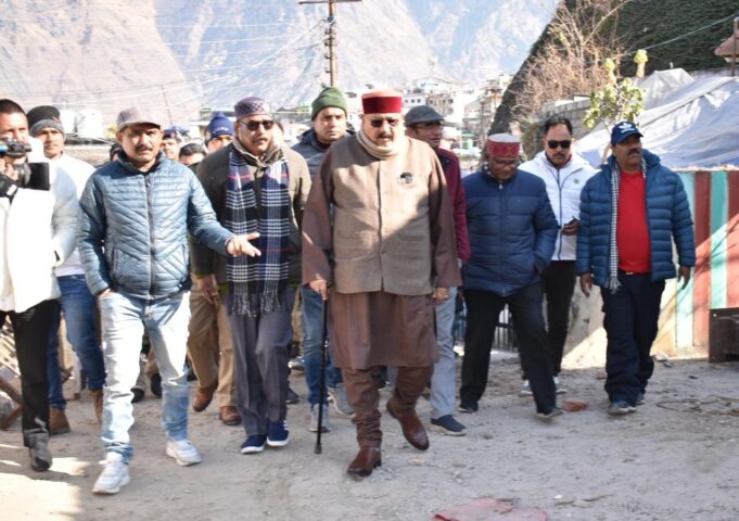 पर्यटन मंत्री सतपाल महाराज ने किया आपदा प्रभावित छेत्र का भर्मण हर सम्भव समाधन का दिया आश्वासन