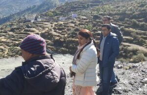 यहां होगा आपदा प्रभावितो का विस्थापन डीएम ने किया निरीक्षण