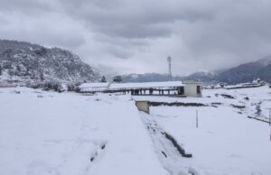 जनपद के दर्जनों गांव बर्फ से लकदक, काश्तकारों ओर पर्यटन व्यवसायियों में खुशी