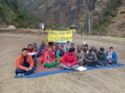 सड़क की मांग को लेकर शिष्टमंडल ne उपजिलाध्कारी से की मुलाकात