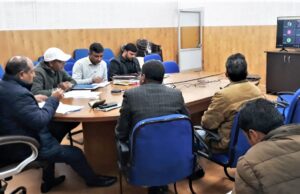 सीडीओ ने की आजीविका मिशन और मनरेगा कार्यो ली समीक्षा बैठक