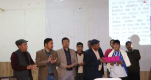 माध्यमिक विद्यालो के संस्था अध्यक्षों की समीक्षा बैठक