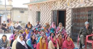 महिलाओं को समूह के माध्यम से शासकीय योजनाओं का लाभ लेना चाहिऐ