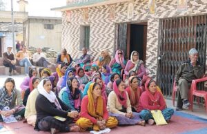 महिलाओं को समूह के माध्यम से शासकीय योजनाओं का लाभ लेना चाहिऐ