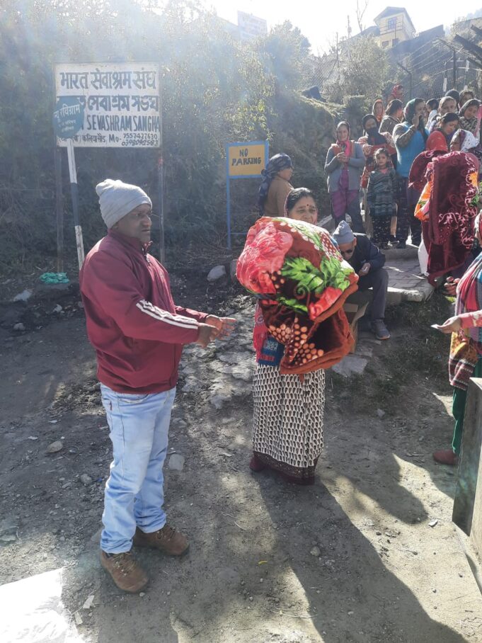 जोशीमठ आपदा प्रभवितों को अब तक अग्रिम राहत के तौर पर वितरित की गई 5.35 करोड़ की धनराशि।