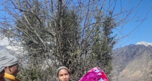 अनुसूचित जाति आयोग के अध्य्क्ष मुकेश कुमार ली बैठक